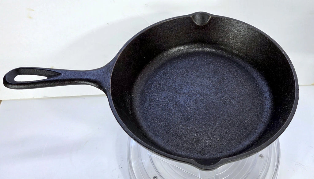 Lodge 8SK 10.25-Inch Cast Iron Skillet, Used & Freshly Seasoned