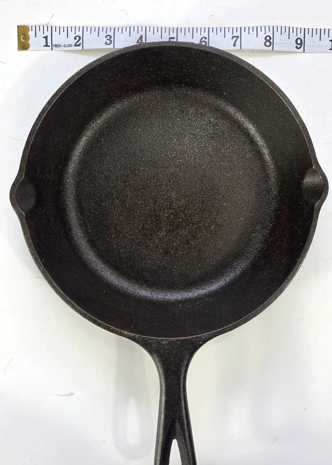 Lodge 8SK 10.25-Inch Cast Iron Skillet, Used & Freshly Seasoned