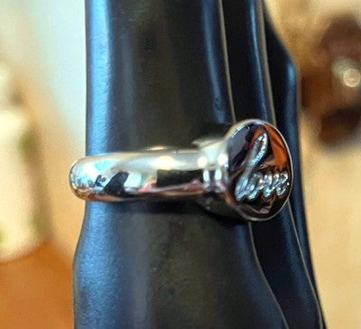 Lia Sophia 'Amour' Ring — Silver-Tone Love Script, Size 8