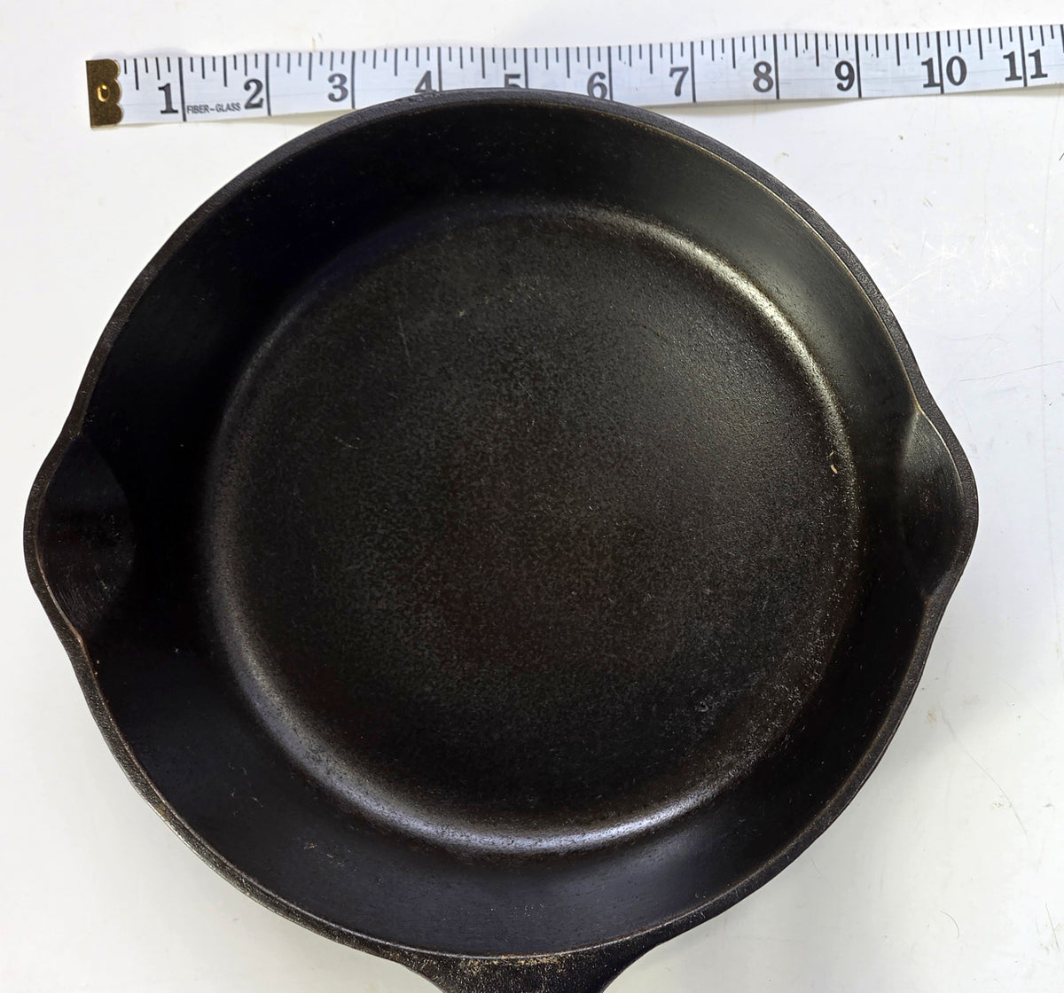 Vintage Wagner Ware Sidney-O #6 Cast Iron Skillet, 9-Inch, 1056 Q