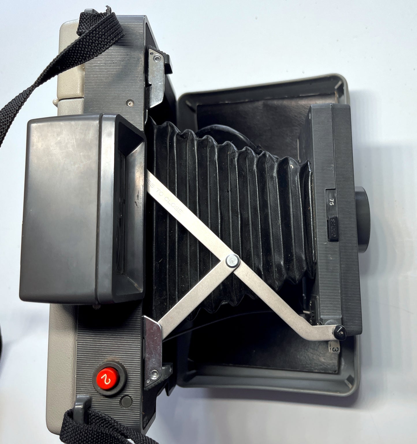 Polaroid 210 Land Camera — Vintage Folding Instant Camera Polaroid 210 Land Camera — Vintage Folding Instant Camera - Untested w/case- Untested