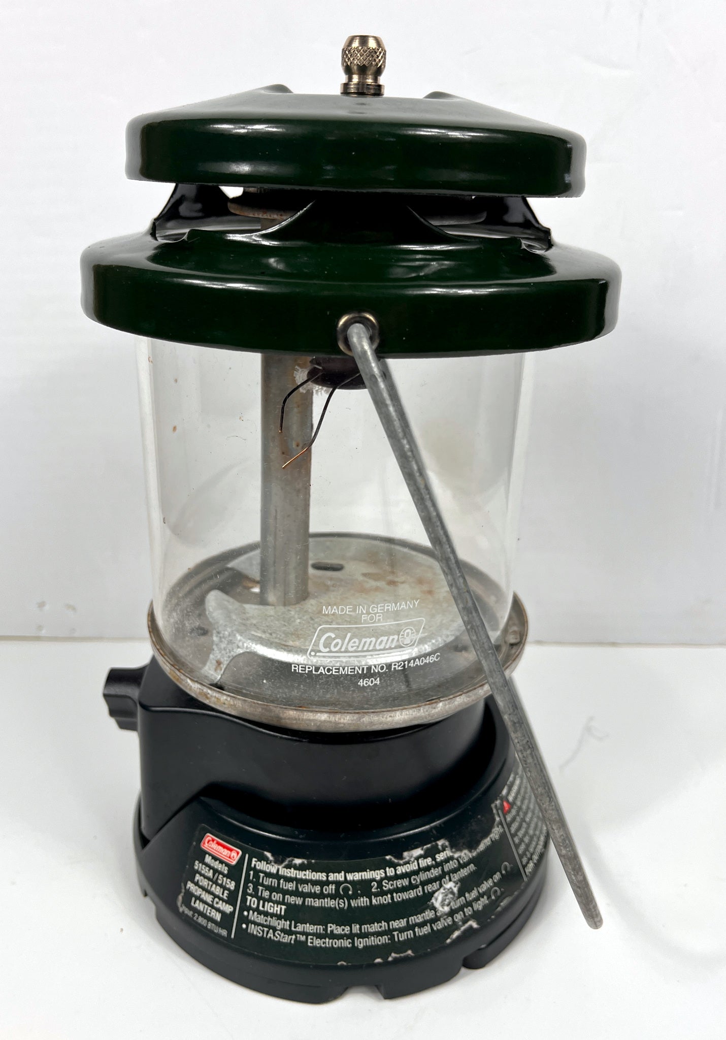 Vintage Coleman Deluxe Lantern with Carry Case