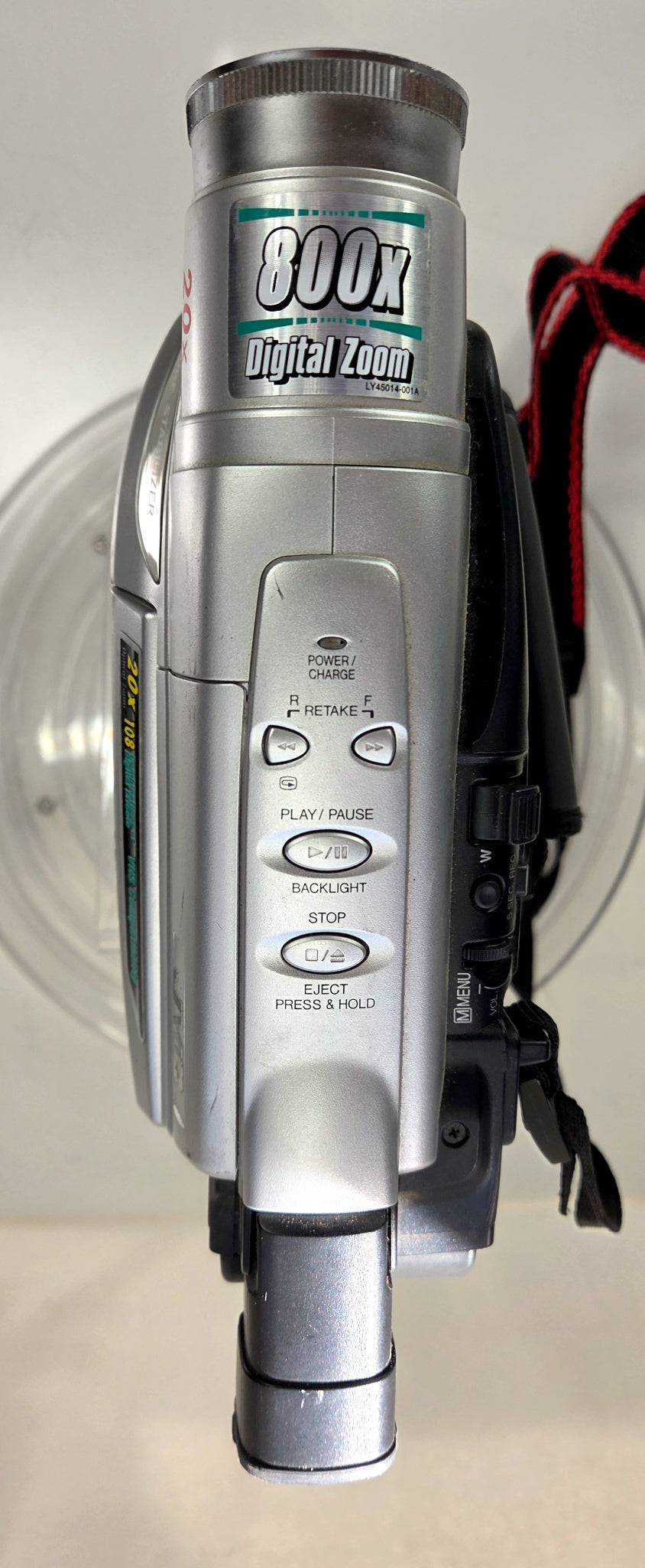 JVC Compact VHS Camcorder 20x Optical Zoom Digital Signal Processing Untested