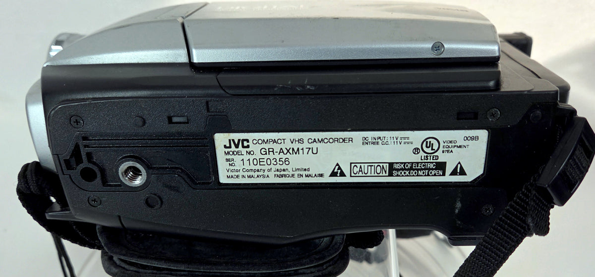 JVC Compact VHS Camcorder 20x Optical Zoom Digital Signal Processing Untested
