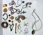 Vintage Costume Jewelry Lot – Mixed Necklaces, Bracelets, Pendants & Fashion Accessories