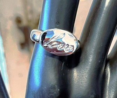 Lia Sophia 'Amour' Ring — Silver-Tone Love Script, Size 8