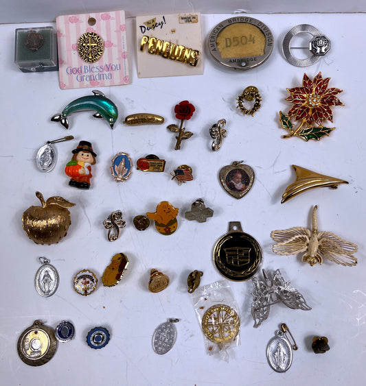 Vintage Estate Brooches & Pins Collection Lot – 30+ Piece Treasure Trove